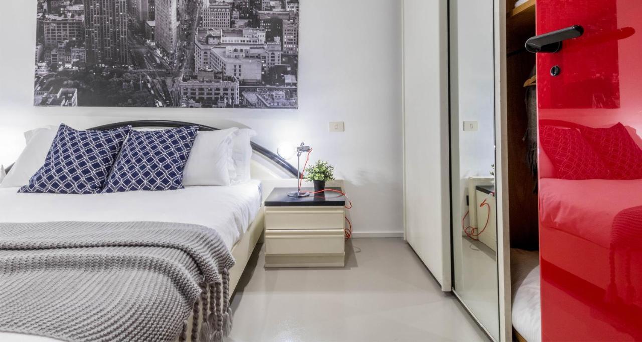 ALTIDO Spacious 1 BR Apt near S Agostino metro Milão Exterior foto